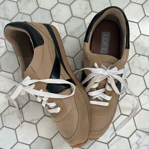 Loft Sneakers